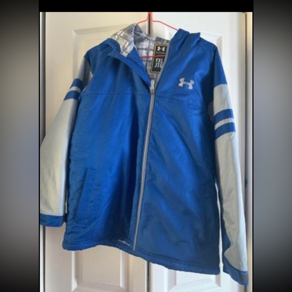 - Under armour teenager jacket - Picture 1 of 1
